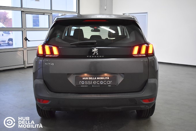 PEUGEOT 5008 BlueHDi 130 EAT8 S&S Business